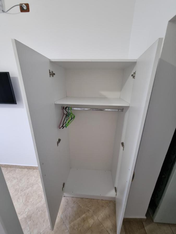 Holiday Home Plazhi San Pietro Bagian luar foto