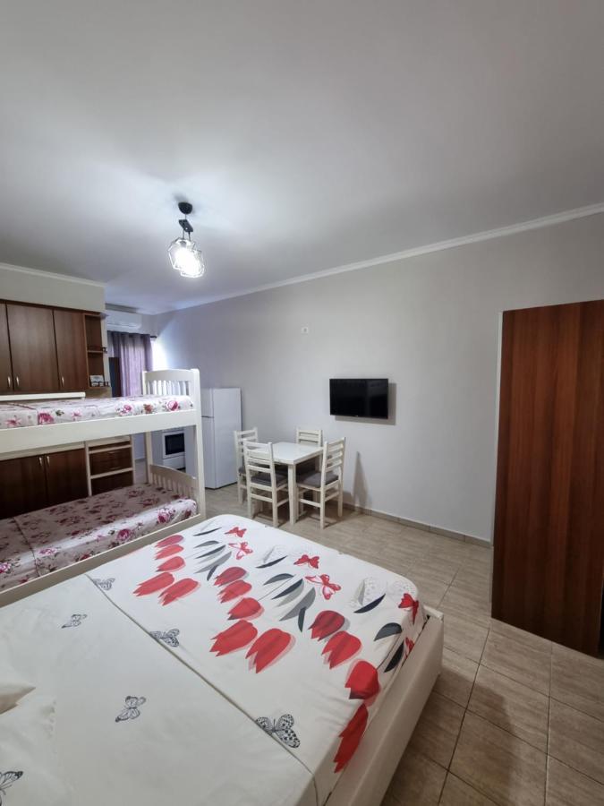 Holiday Home Plazhi San Pietro Bagian luar foto