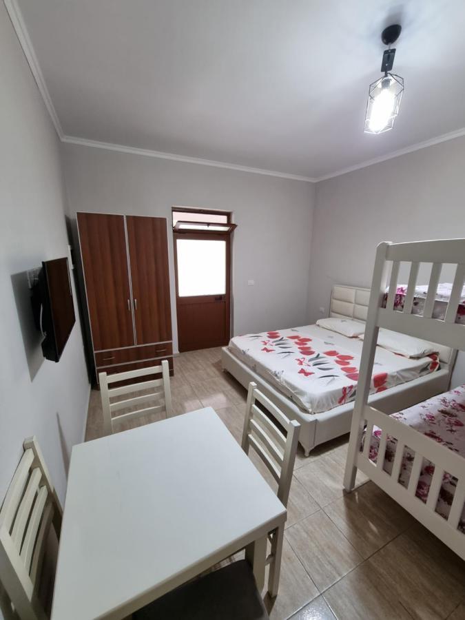 Holiday Home Plazhi San Pietro Bagian luar foto